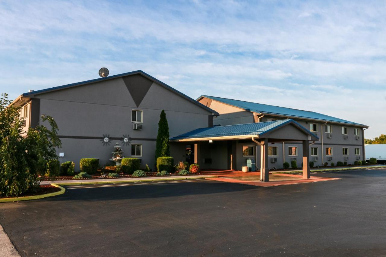 Super 8 By Wyndham Indianapolis Emerson Indianápolis Exterior foto